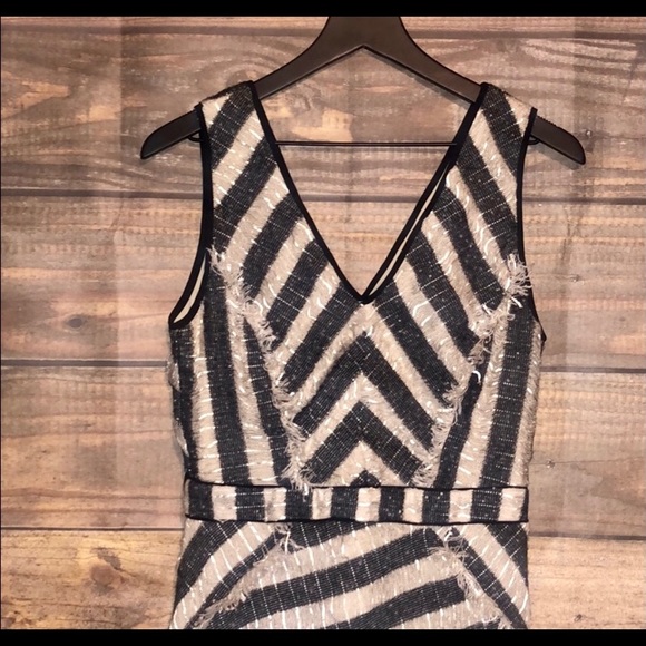 New Med strapless v-neck midi Unique fringed dress - Picture 6 of 12